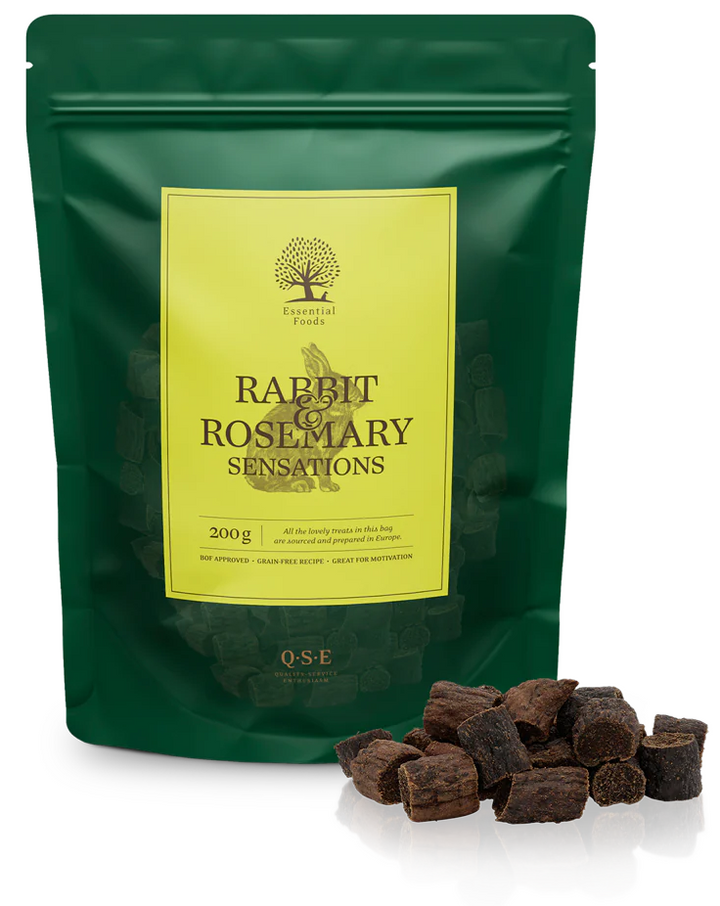 Essentials Rabbit & Rosemary Sensations 200g pose
