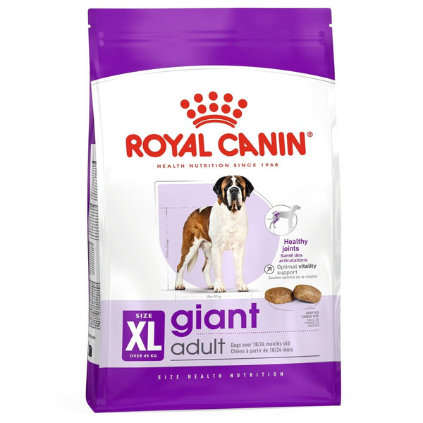 Royal Canin Giant Adult 15kg pose